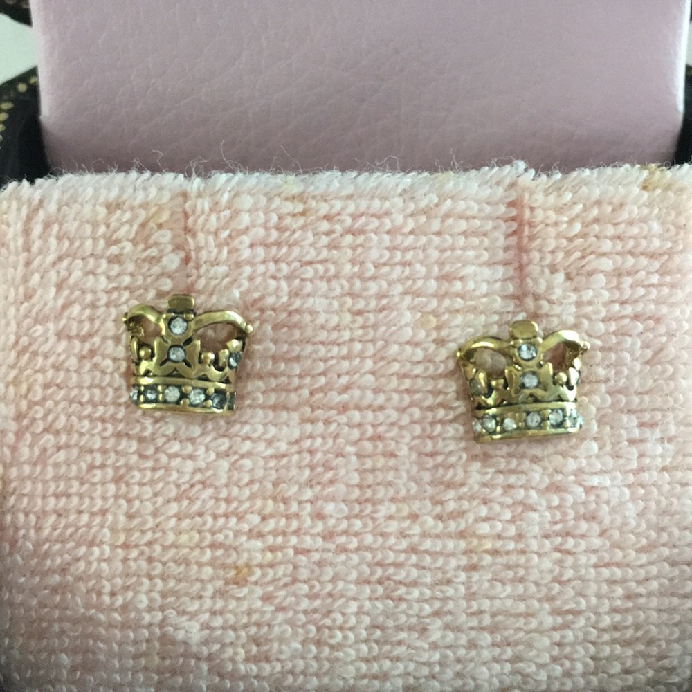 ✨NWT✨Juicy Couture Crown Studs